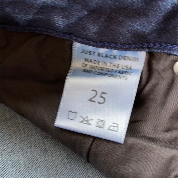 EUC Just Black Denim - Picture 5 of 7